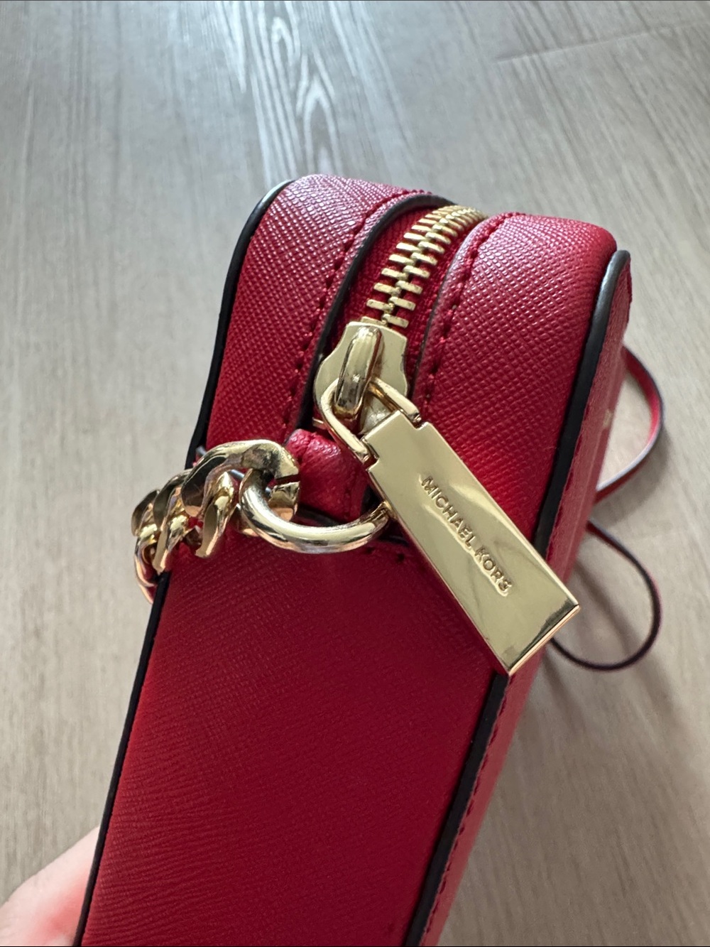 Michael Kors Red Crossbody with Gold Chain - Picture 5 of 6